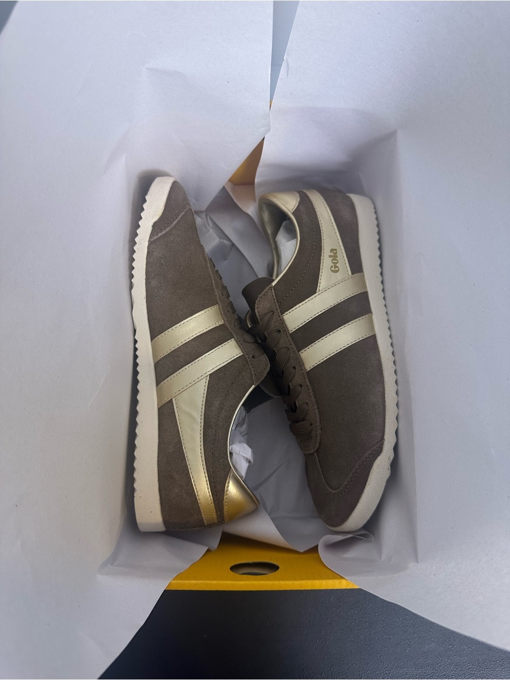 Gola Women's Bullet Pearl Trainer Sneakers - Otter/Gold - US Size 8 - Picture 9 of 13